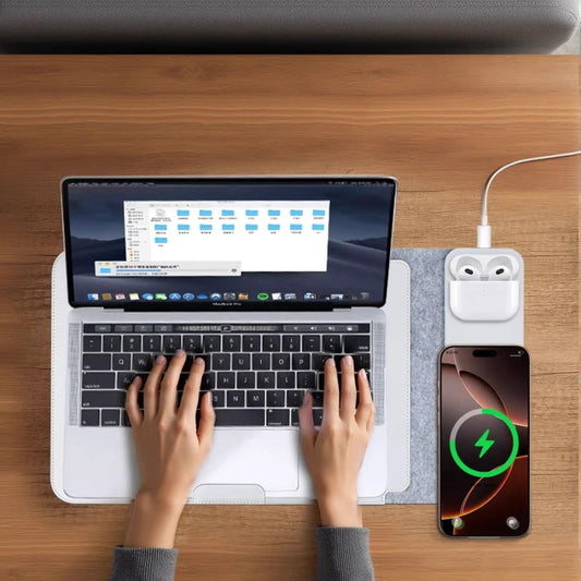 4-in-1 Laptop Sleeve with Fast Wireless Charging